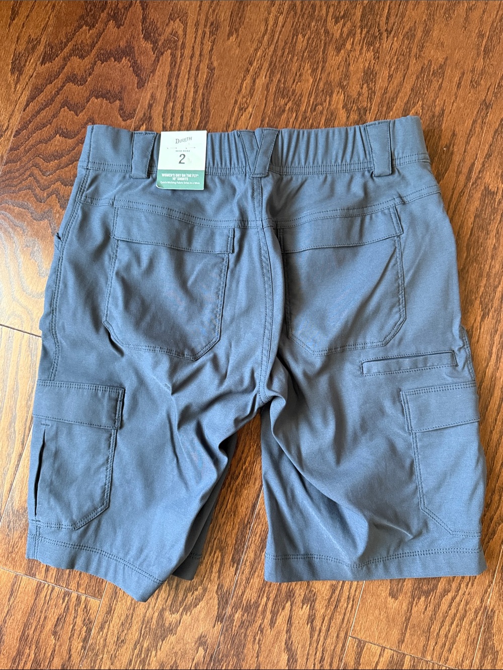 Duluth Trading Co women's Dry On The Fly 10" - Picture 4 of 8